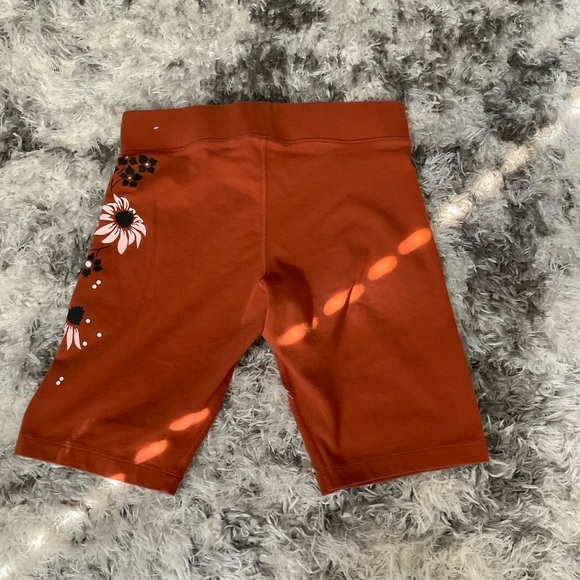 Nike Garden Party Essential Bike Shorts Burnt Orange Floral Size Medium - Picture 5 of 7